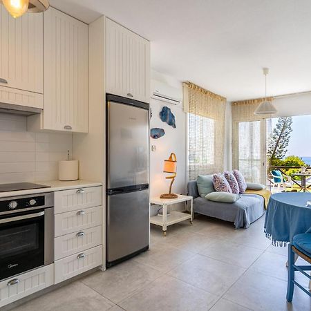 Seawaves 1- Bedroom Apartment Near Meneou Beach Ларнака Екстер'єр фото